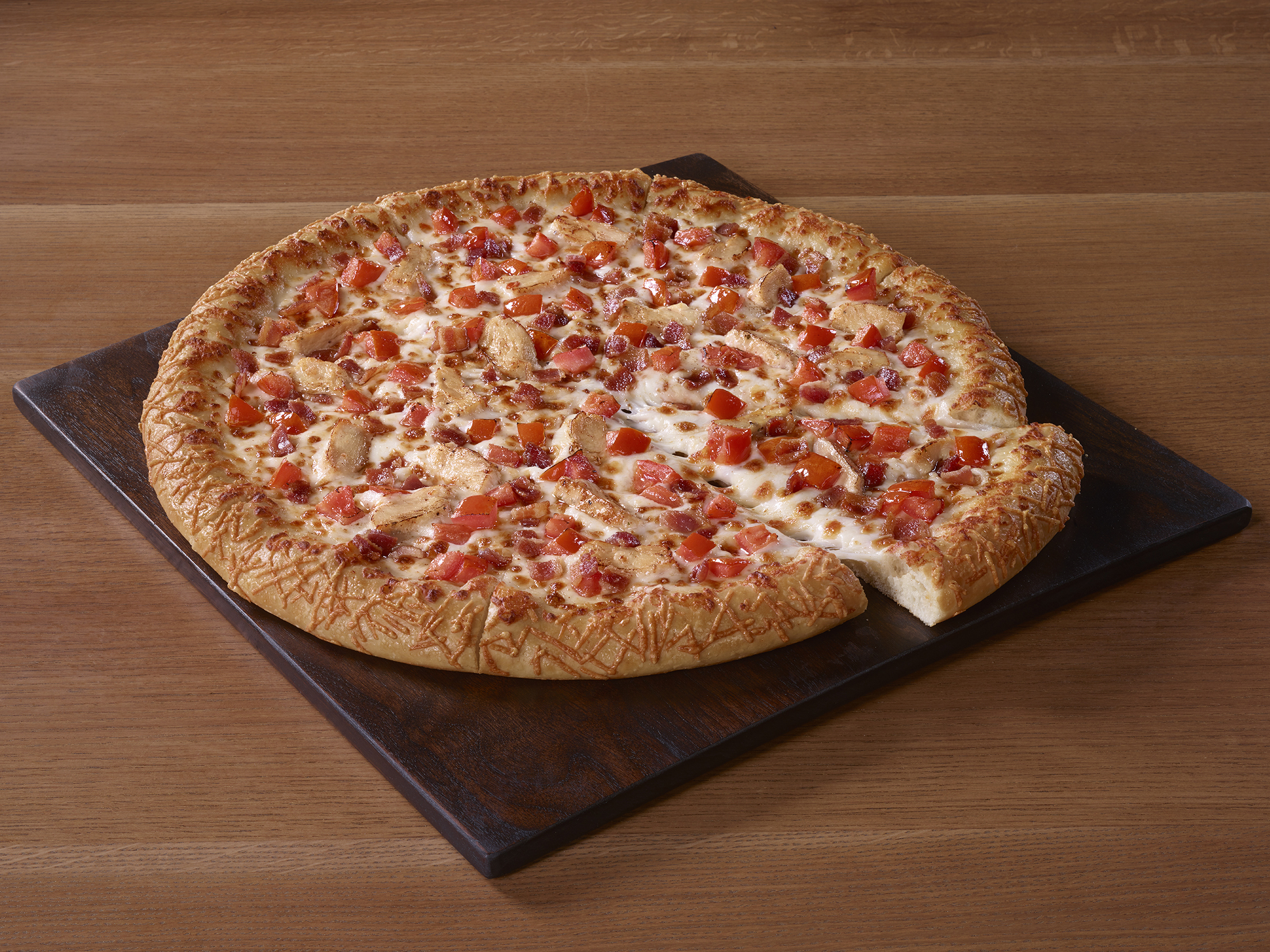 Order 14" Chicken Bacon Parmesan Pizza food online from Pizza Hut store, Montgomery Village on bringmethat.com