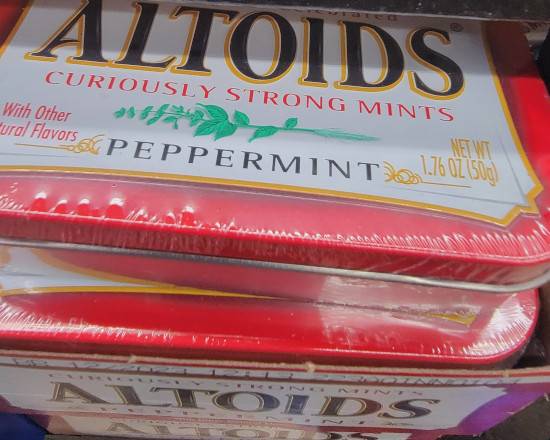Order Altoids (peppermint) 50 g food online from Hub Market & Deli store, San Diego on bringmethat.com