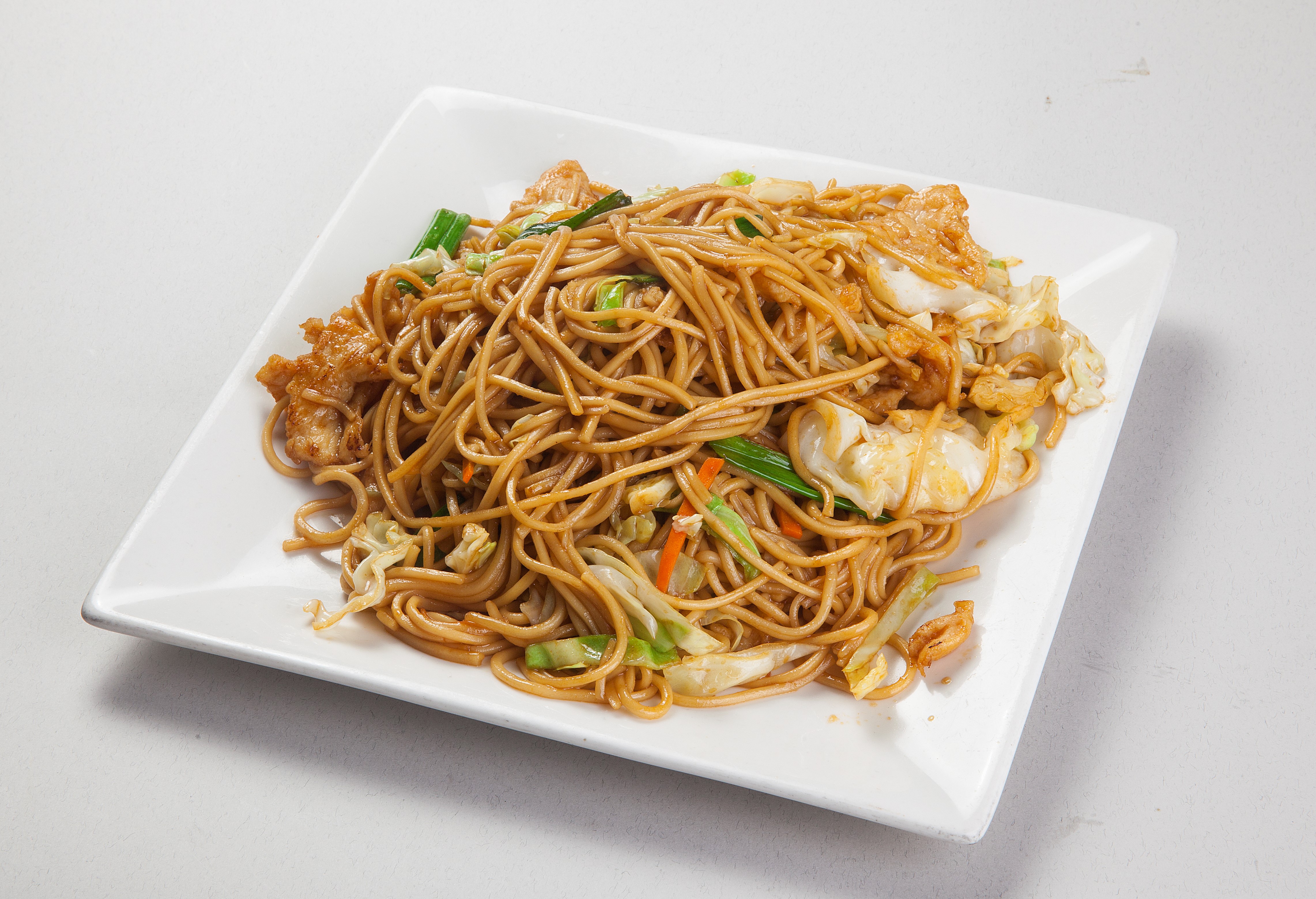 Order Chicken Chow Mein food online from Canaan Restaurant Chinese Cuisine store, West Covina on bringmethat.com