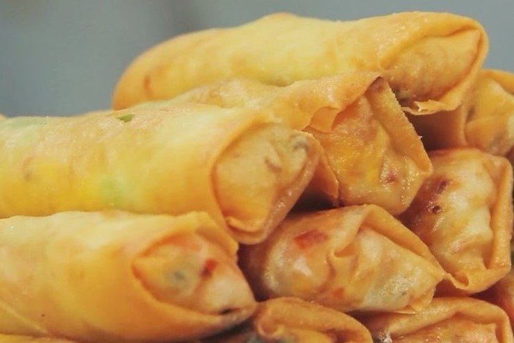 Order Vegetable Spring Roll food online from Lun Asia Chef store, Philadelphia on bringmethat.com