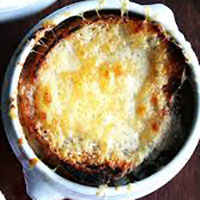 Order French Onion Soup au Gratin food online from The Woodford Club store, Versailles on bringmethat.com