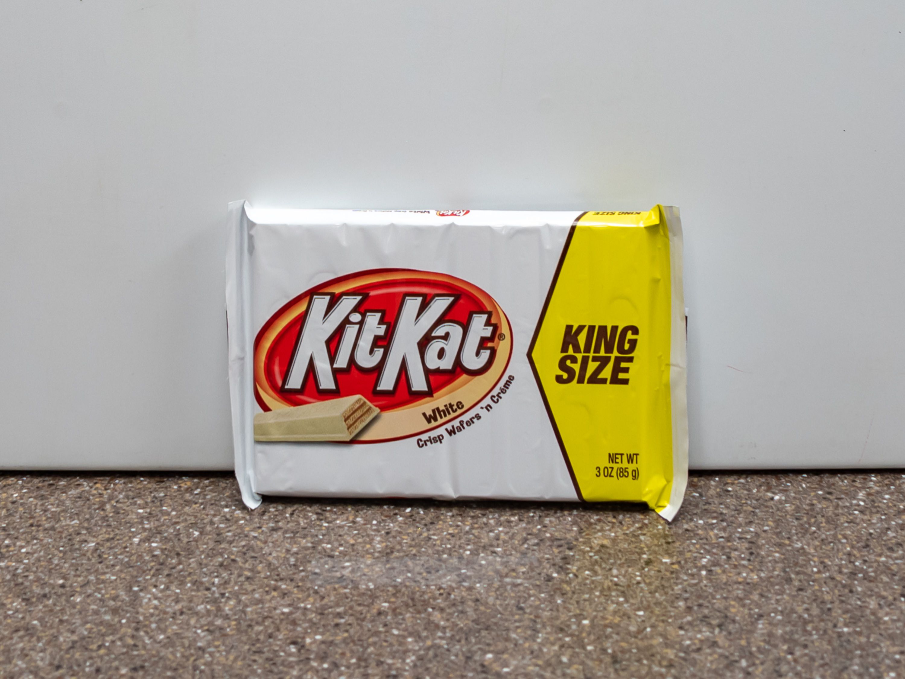 Order Kit Kat White, 1.5 oz. food online from Kangaroo Food Mart store, Cathedral City on bringmethat.com