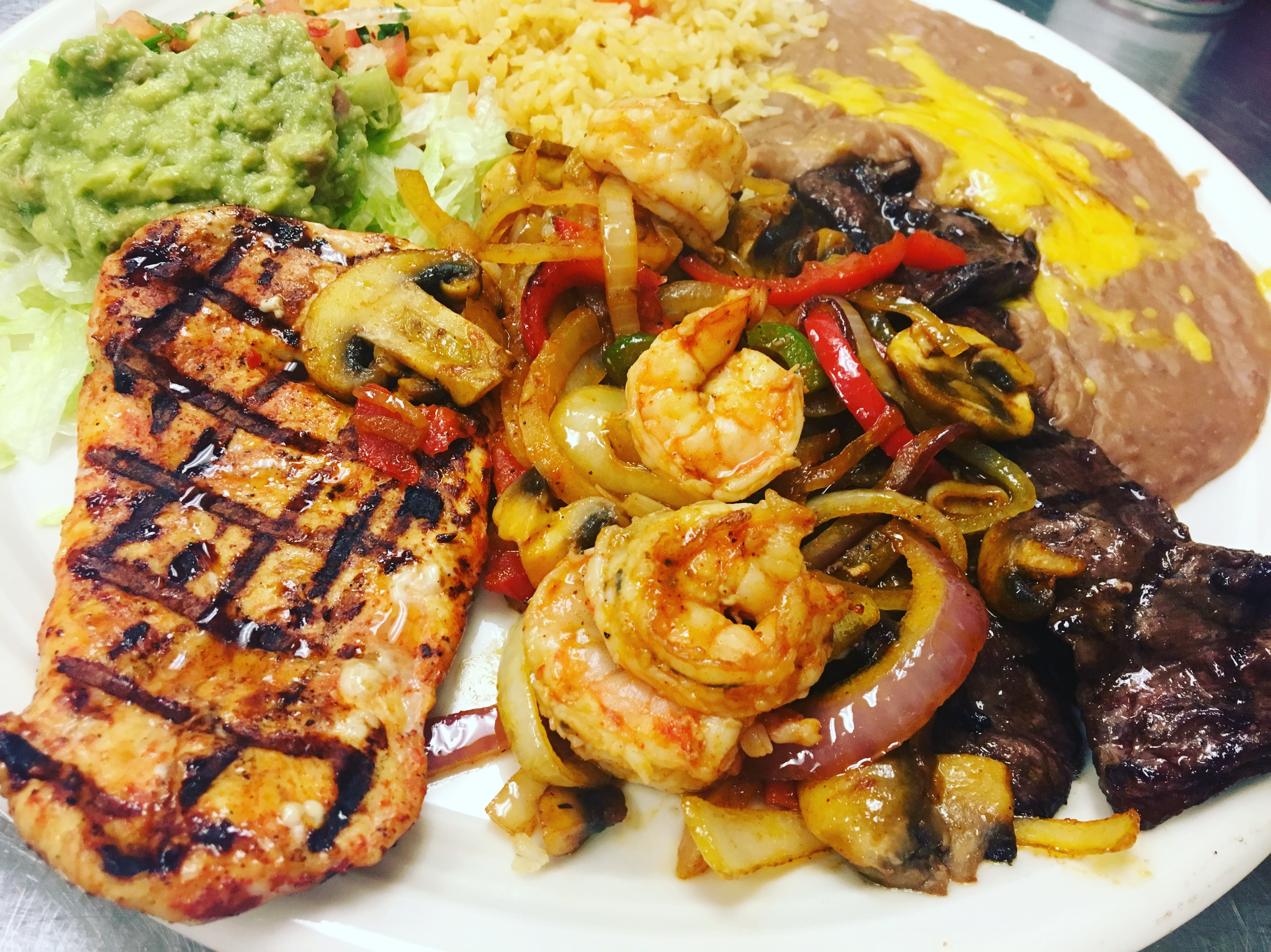 Order Mar y Tierra Banquet food online from Mazatlan Restaurant store, Everett on bringmethat.com