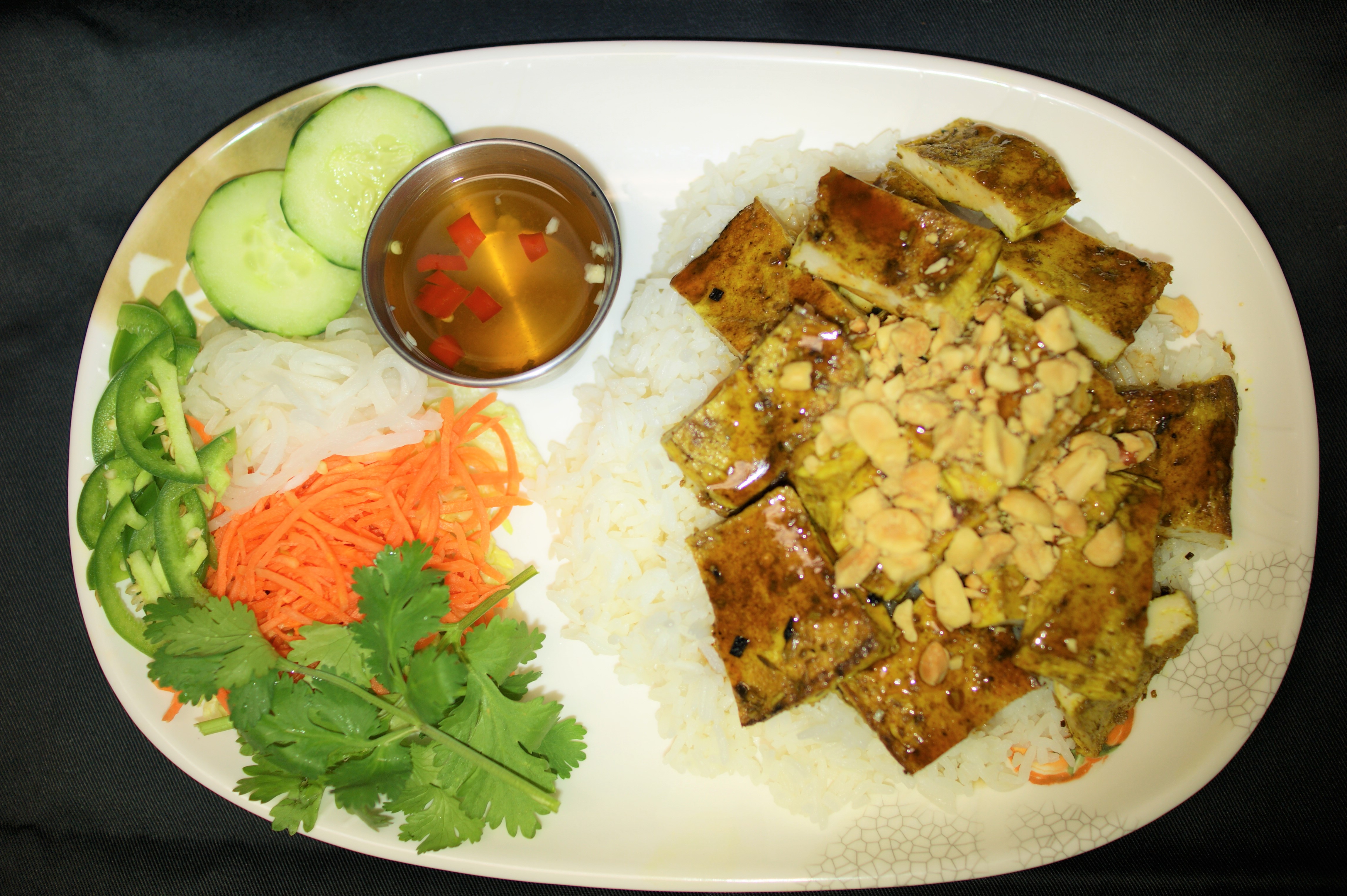 Order RP4. Lemongrass Tofu Rice Plate food online from Saigon Subs & Cafe store, Morristown on bringmethat.com