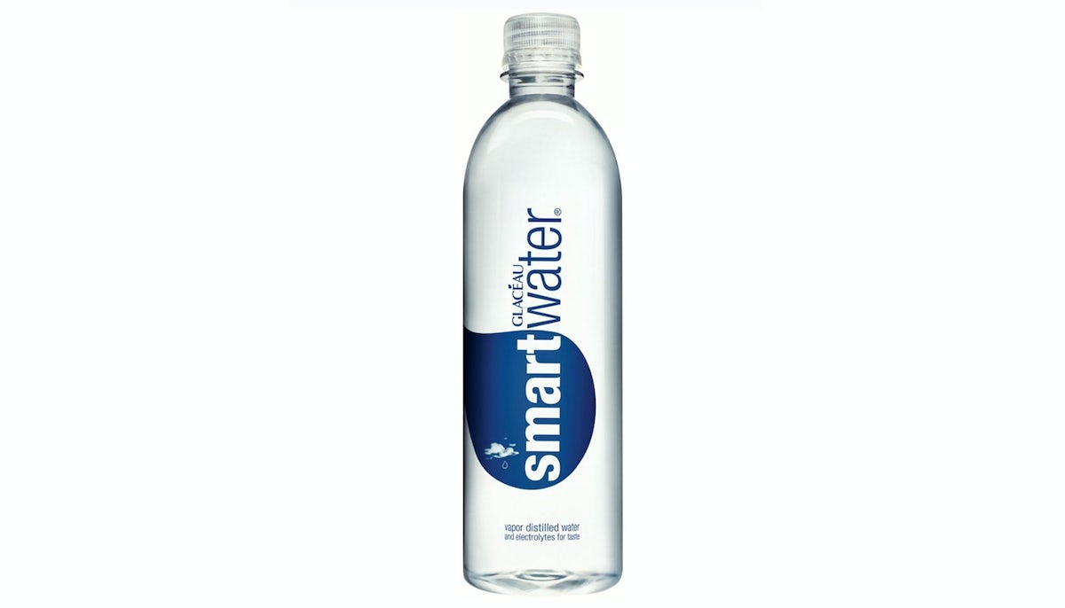 Order Smartwater (20oz) food online from The Coffee Bean & Tea Leaf store, Downey on bringmethat.com