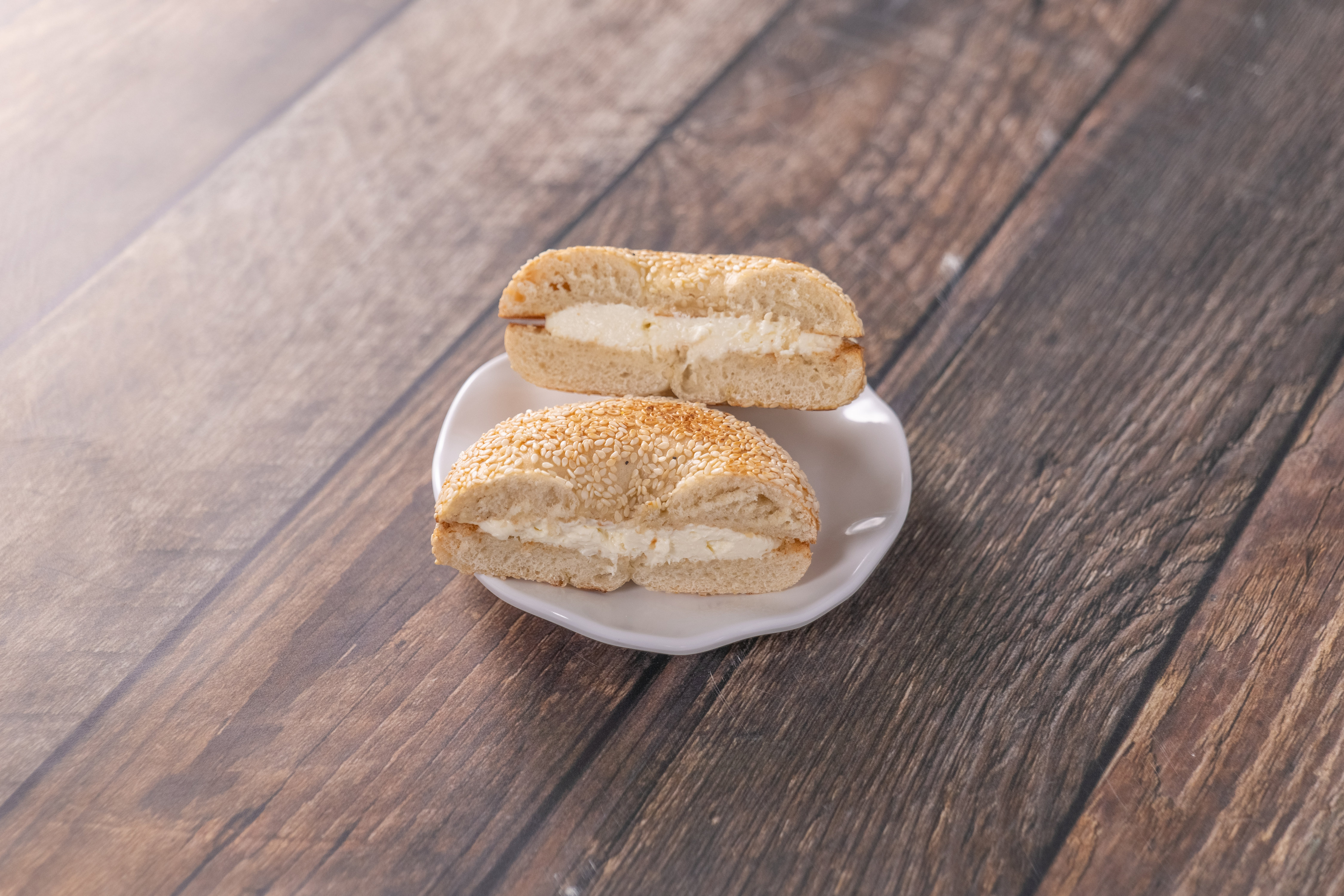 Order Bagel with Cream Cheese food online from Daily Donuts & Sandwiches store, Sunnyvale on bringmethat.com