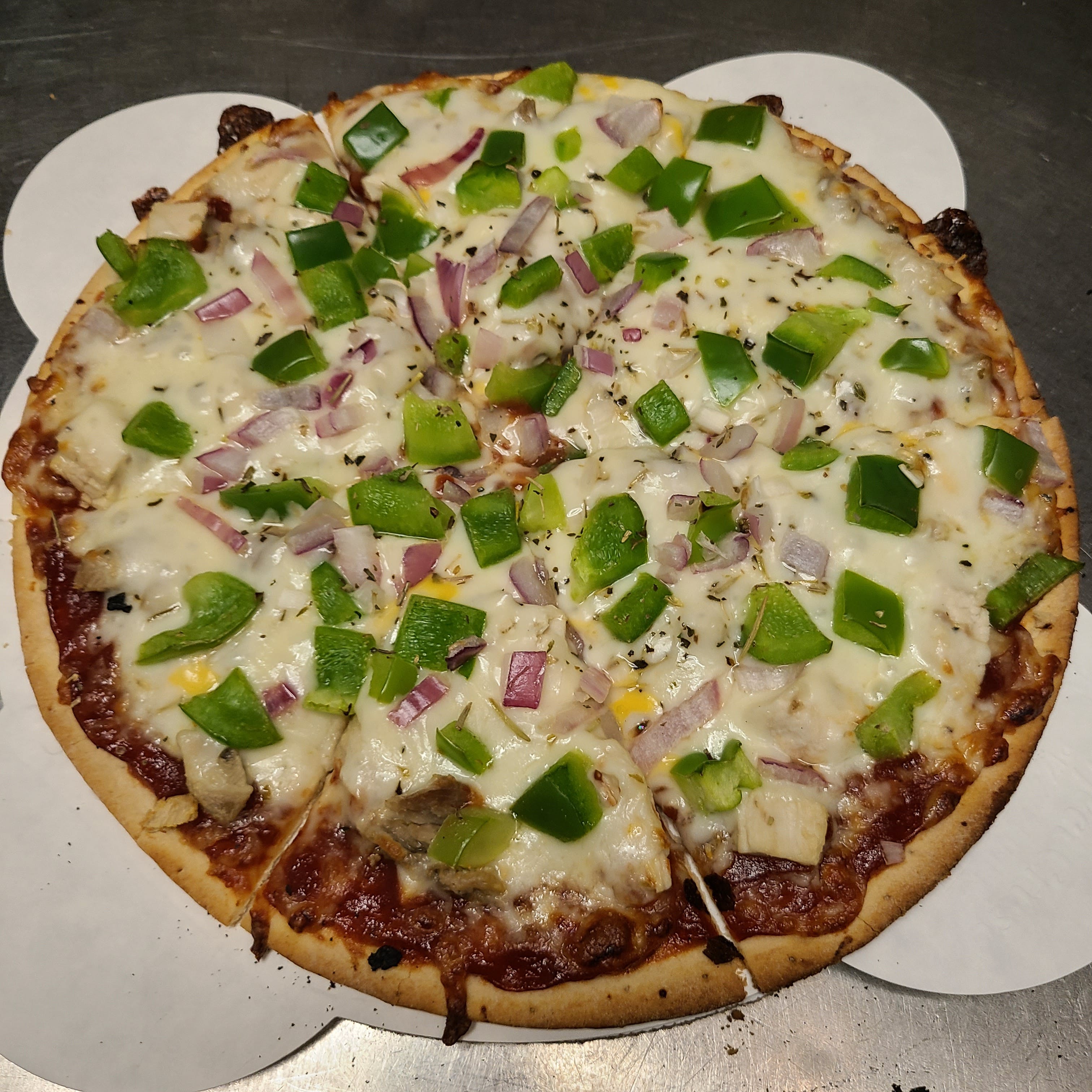 Order BBQ Chicken Pizza - 10'' (Serves 1-2) food online from Timber Creek Pizza Co store, Lake Mills on bringmethat.com