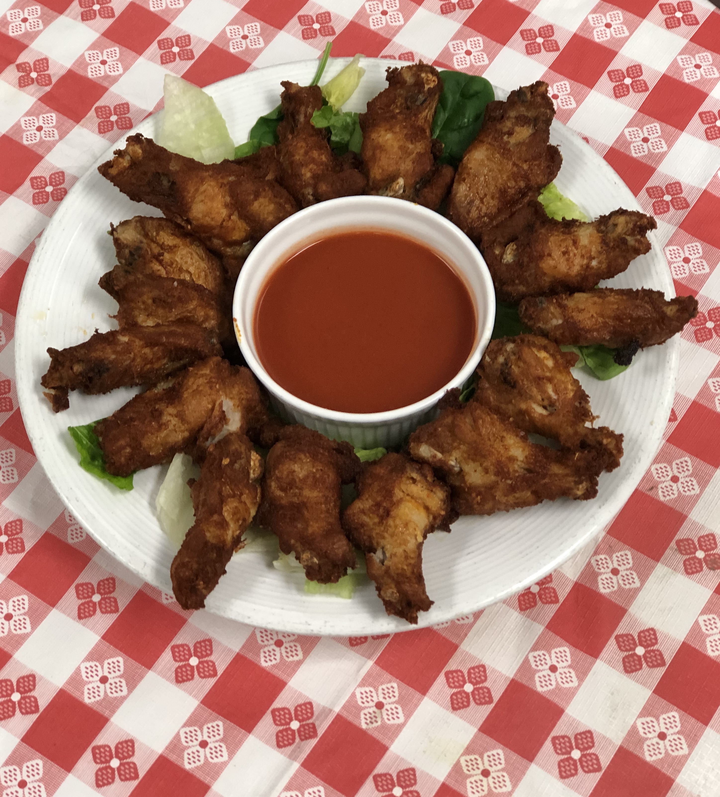Order Hot Chicken Wings food online from Pizzeria Bambinos store, Cathedral City on bringmethat.com