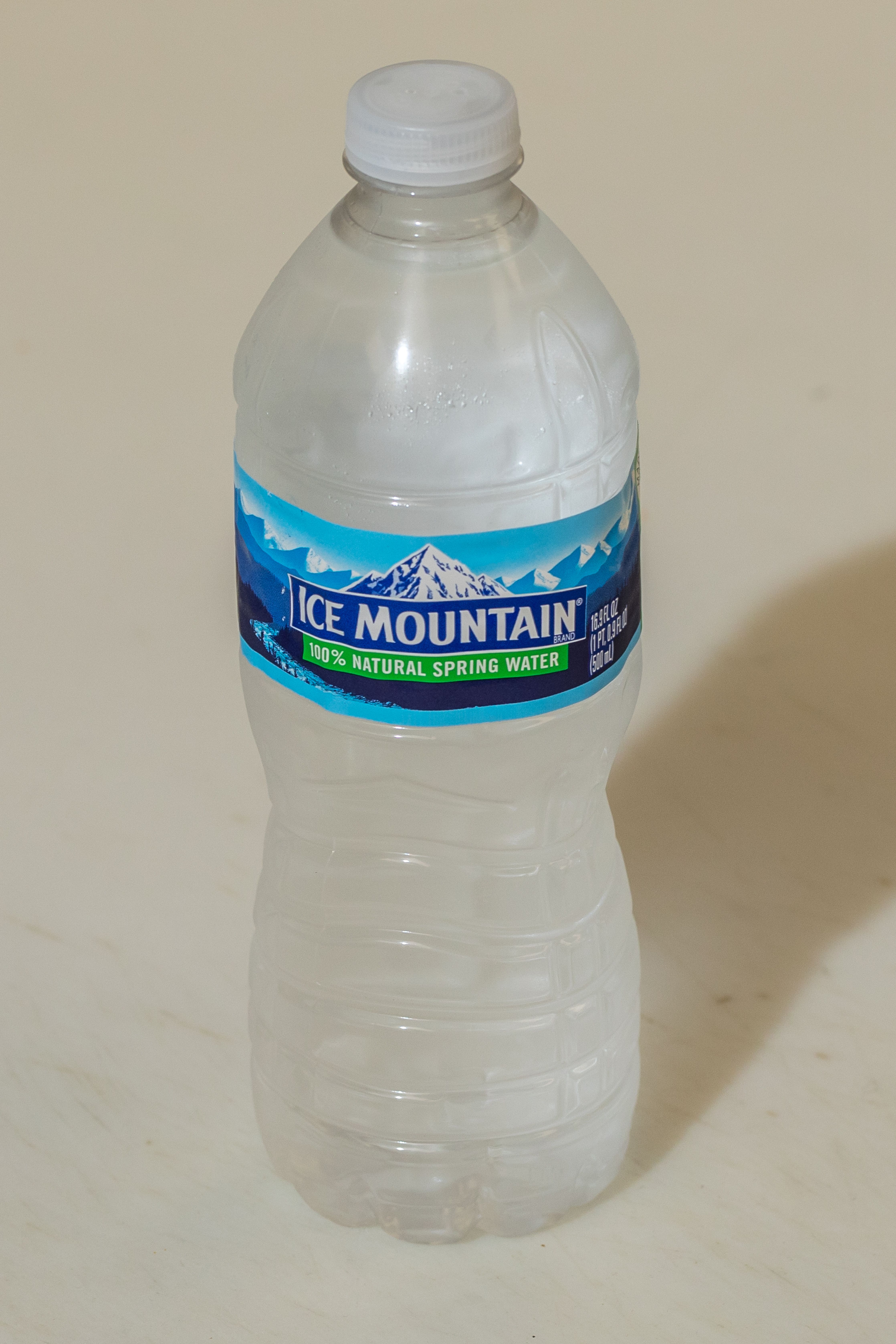 Order Bottled Water food online from Tortorice's Pizza & Catering store, Chicago on bringmethat.com