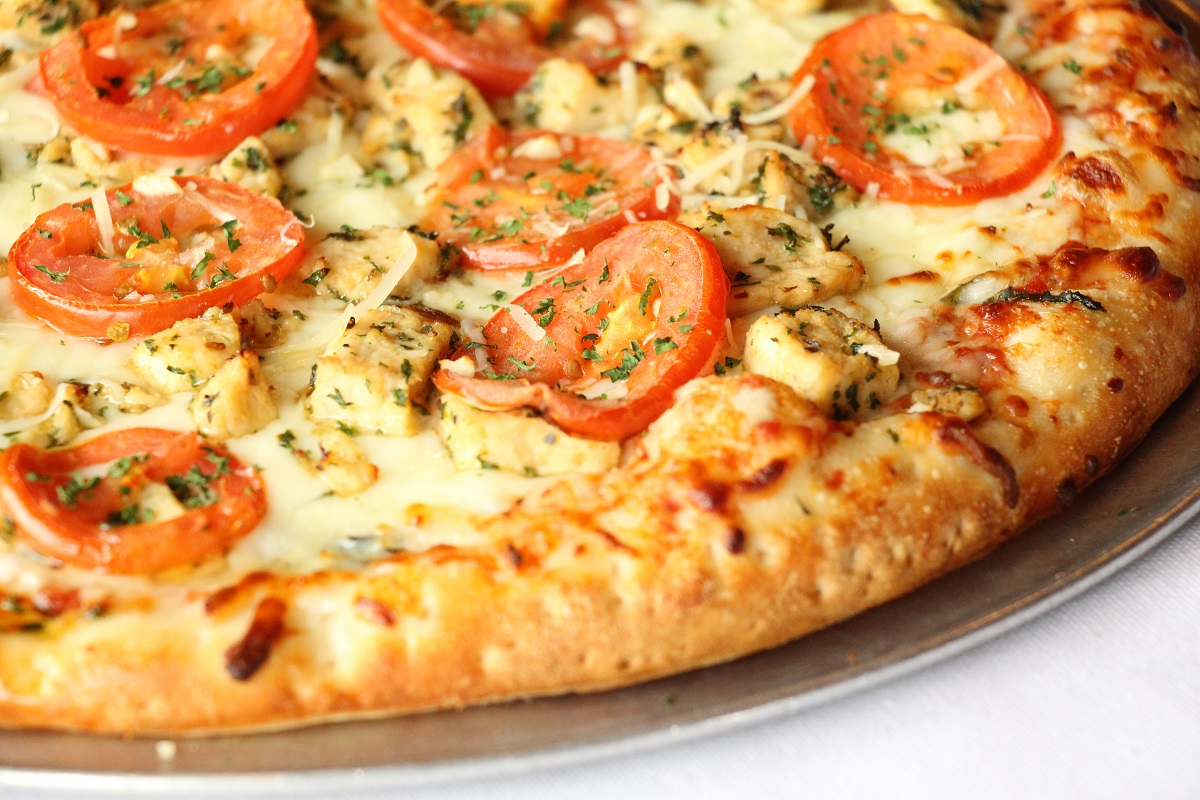 Order The Classic Gourmet Pizza food online from Palio Pizza Cafe store, Fort Worth on bringmethat.com