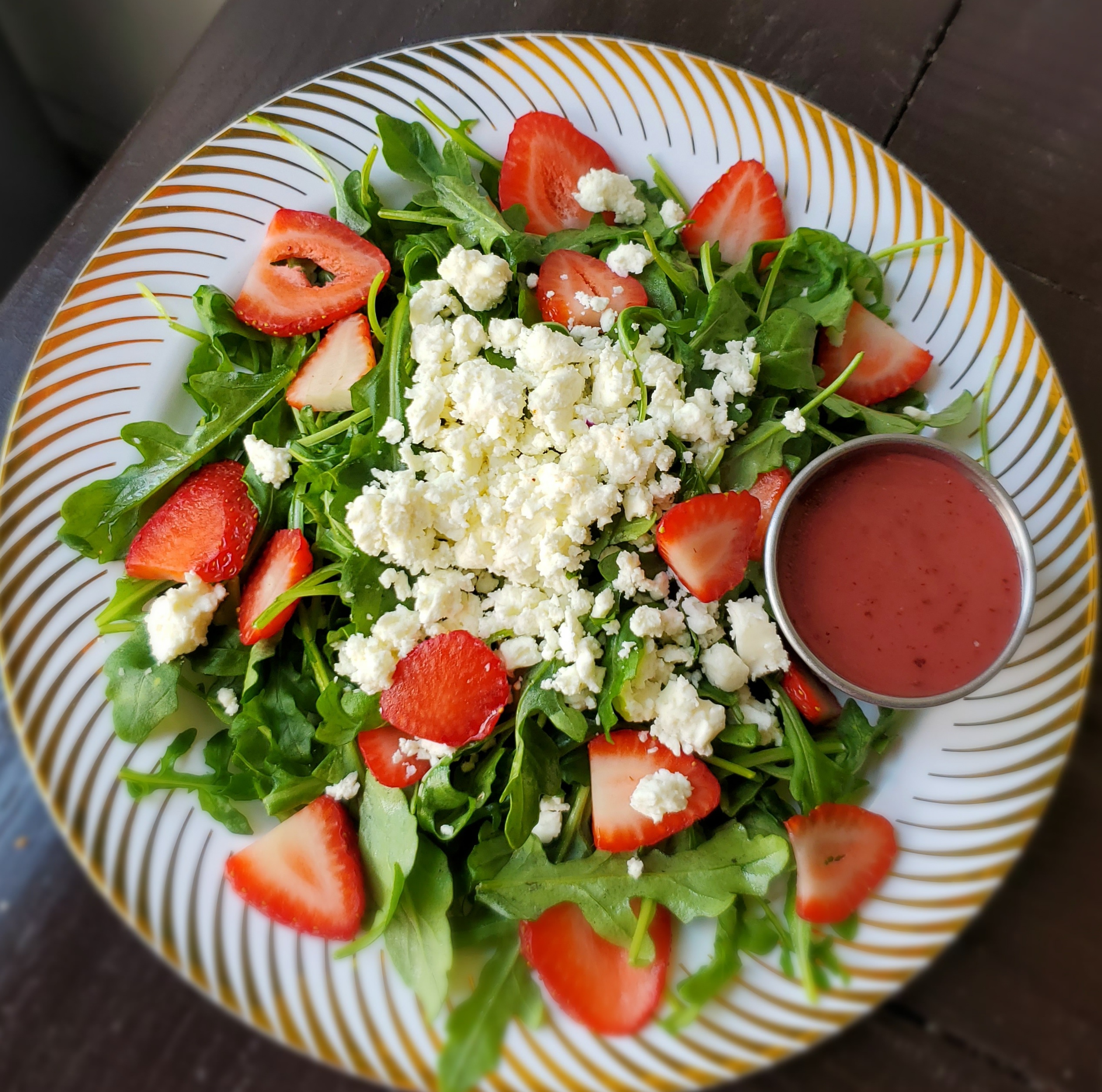 Order Strawberry spinach salad  food online from Alessandro's Place store, Los Angeles on bringmethat.com