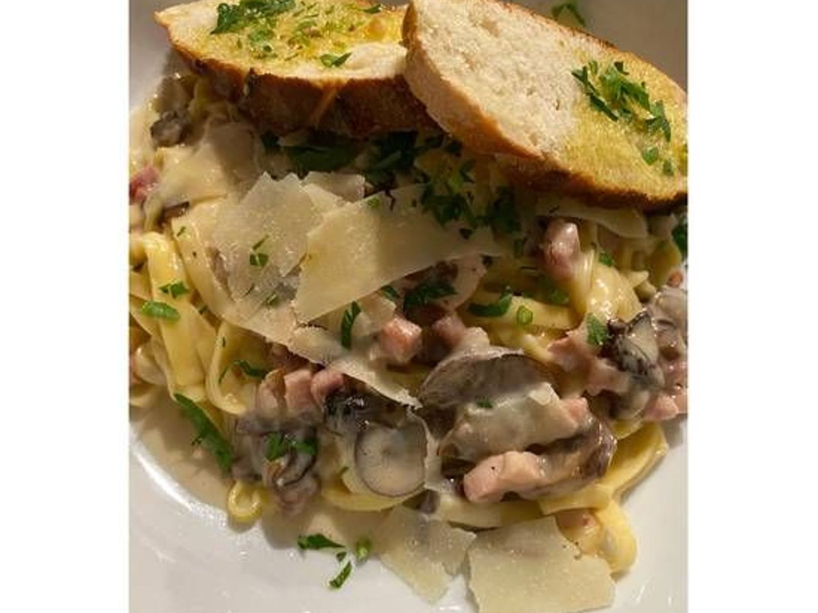 Order Linguine Carbonara food online from Bollo Woodfired Pizza store, Houston on bringmethat.com