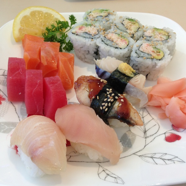 Order 1303. Sushi and Sashimi Combo (16 Pcs)  food online from Yama Sushi Restaurant store, San Francisco on bringmethat.com