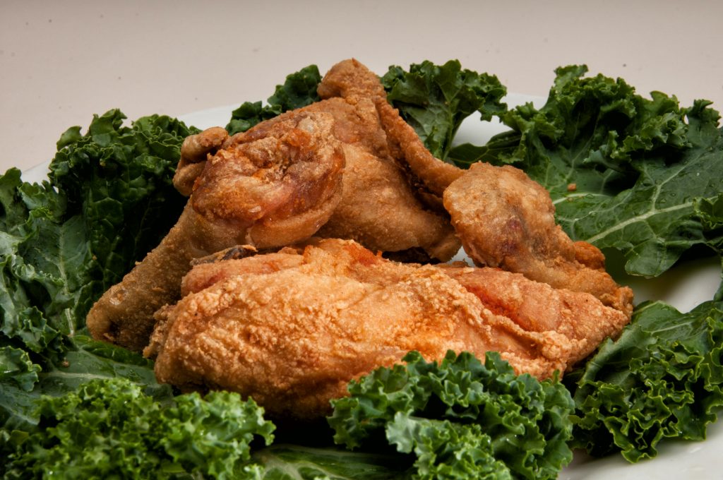 Order 8 Pieces of Broasted Chicken food online from Barraco's Pizza store, Evergreen Park on bringmethat.com