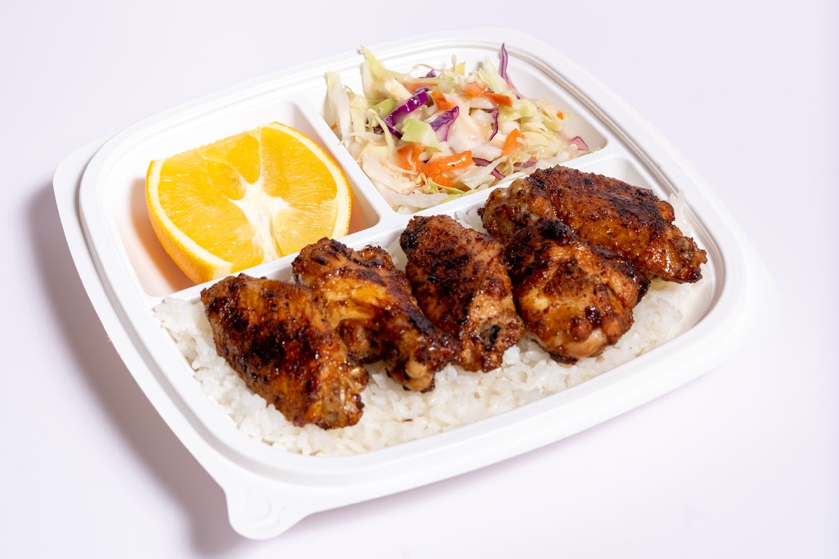 Order Charbroiled Wings Plate food online from Flame Broiler store, South Gate on bringmethat.com