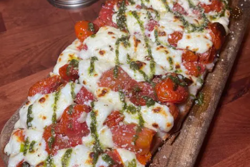 Order Caprese Flatbread  food online from Chadds Ford Tavern store, Chadds Ford on bringmethat.com