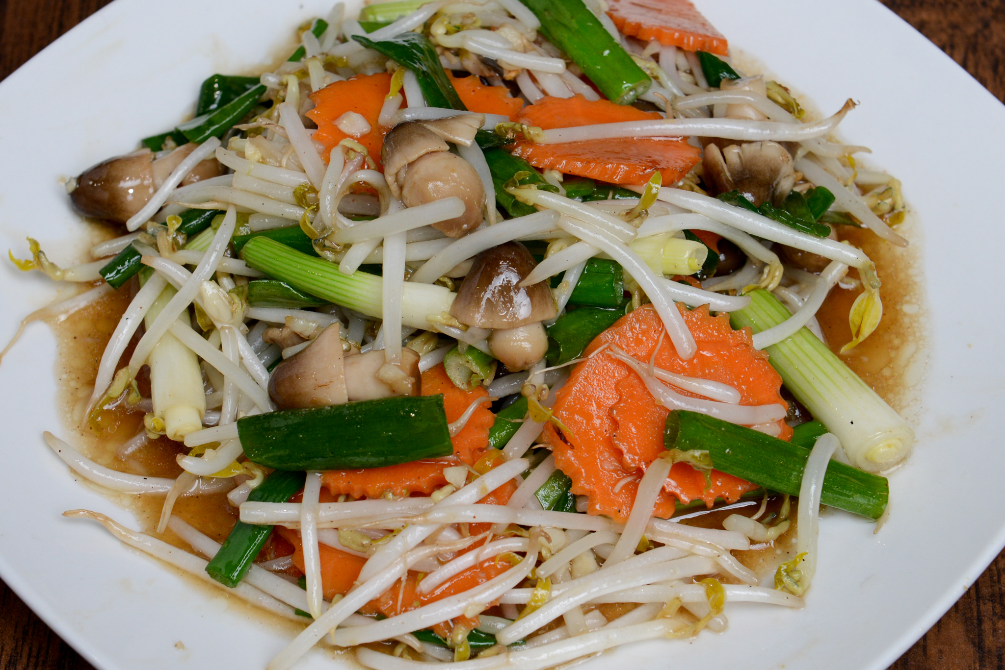 Order 64. Sauteed Bean Sprouts with Green Onion food online from Rincome Restaurant store, Northridge on bringmethat.com