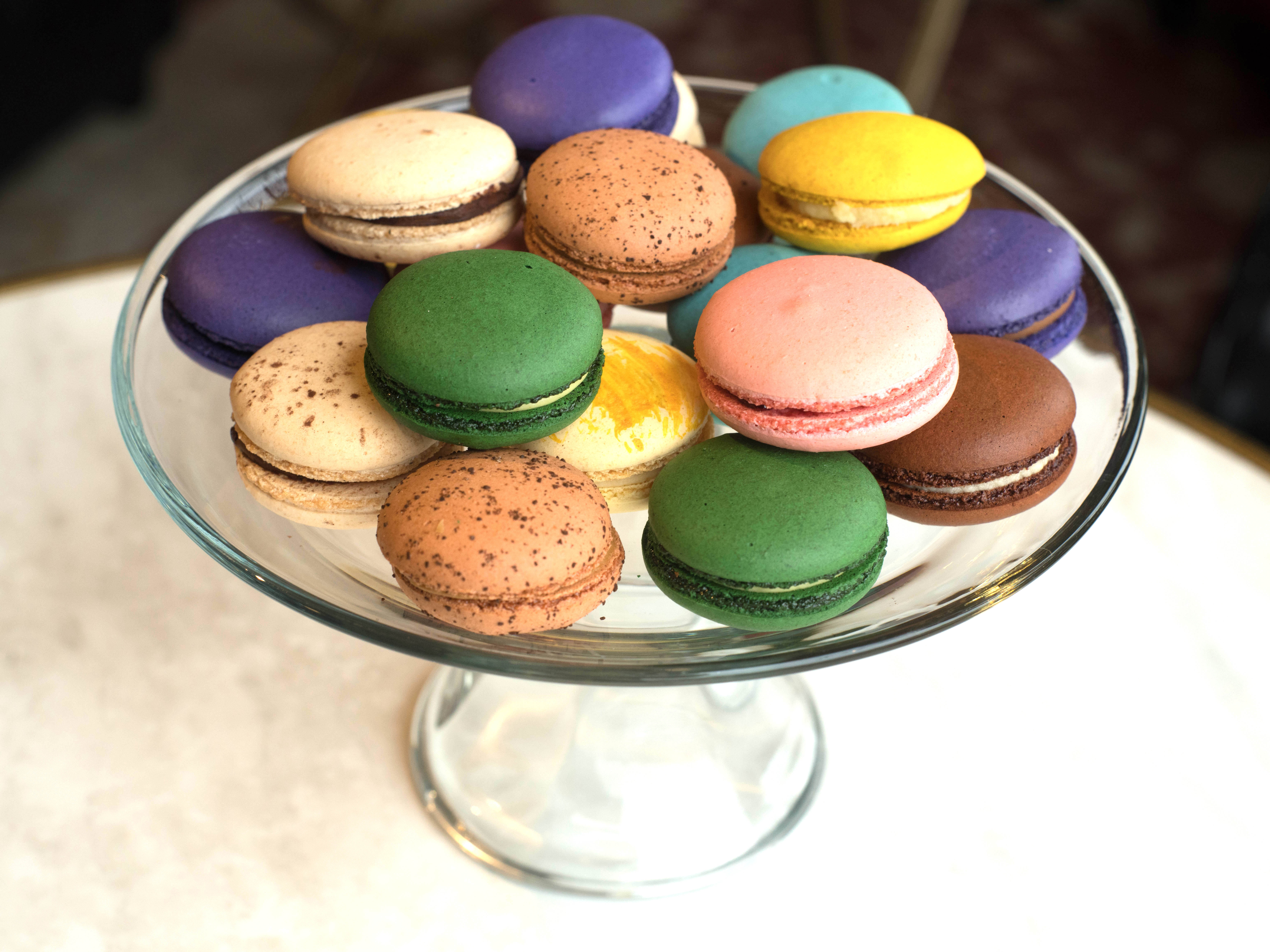 Order Fine French Macaroons food online from Leonidas Cafe store, Chicago on bringmethat.com