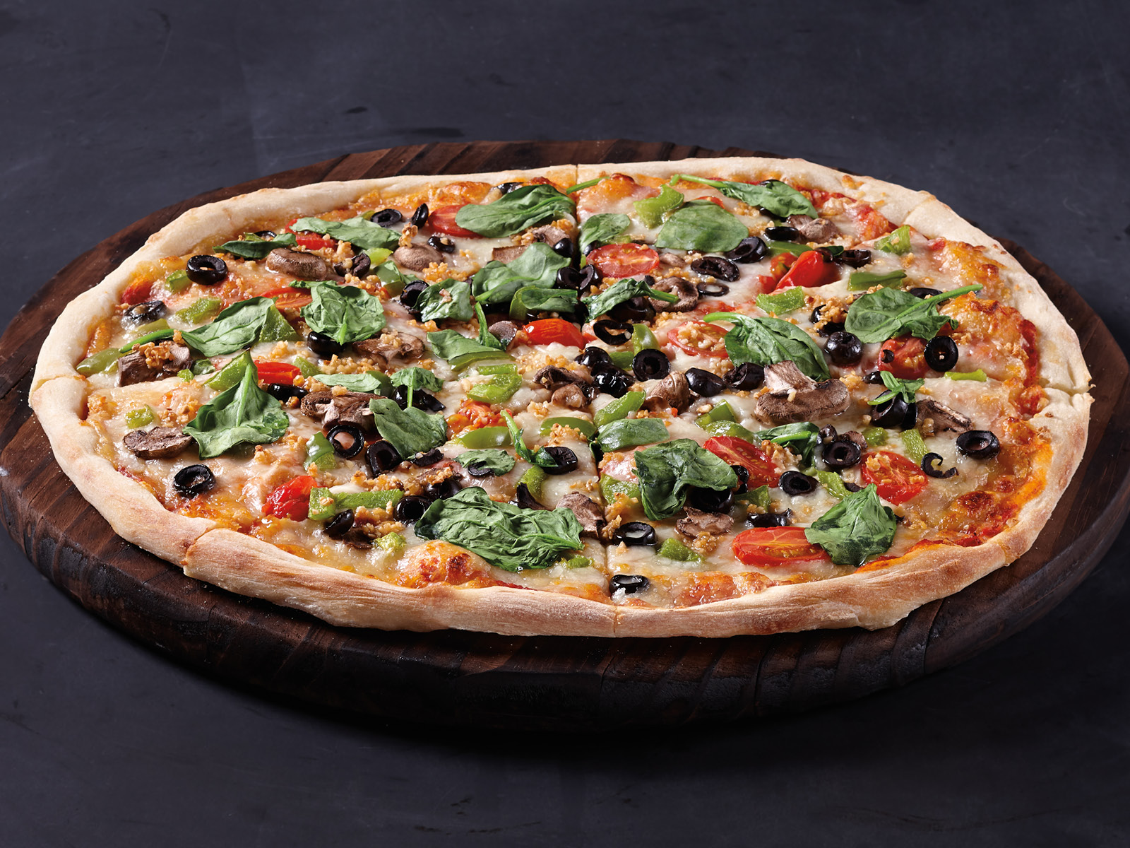 Order Vegetable Delight Pizza food online from Hy-Vee Mealtime store, Robbinsdale on bringmethat.com