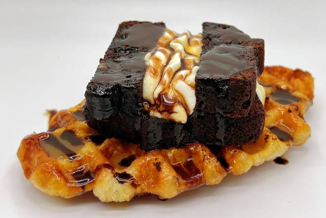 Order Choco Brownies Splash Croffle food online from 0.5 Zero Point Five store, Alhambra on bringmethat.com