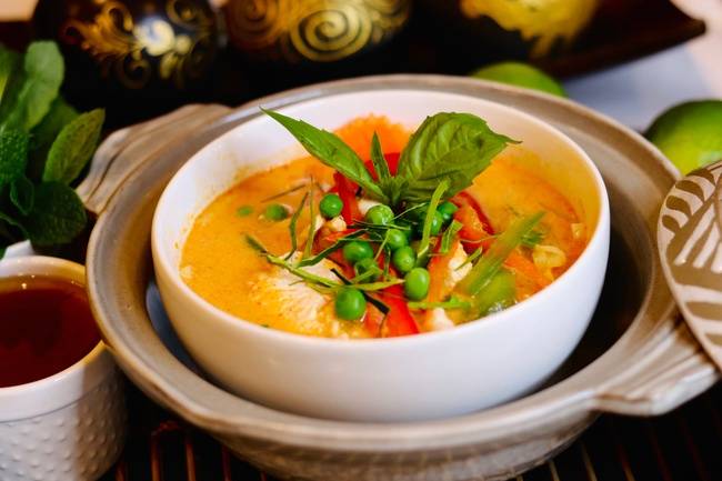 Order Pa Nang Curry - Vegetarian food online from Lanna Thai store, San Jose on bringmethat.com