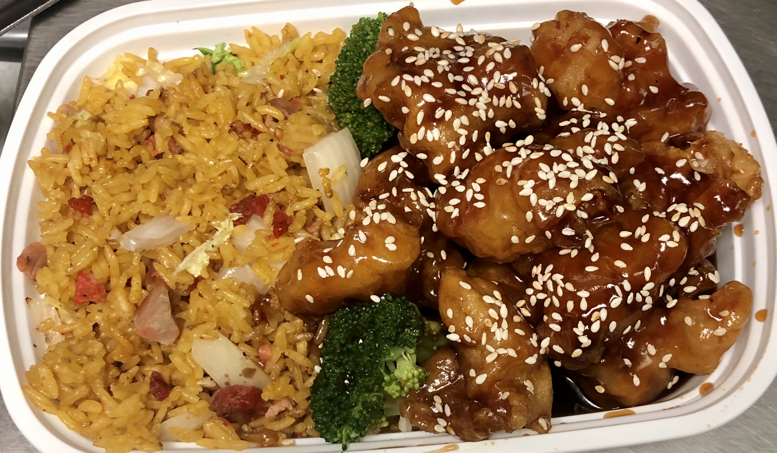 Order C32. Sesame Chicken Combo food online from China Star store, Dunbar on bringmethat.com