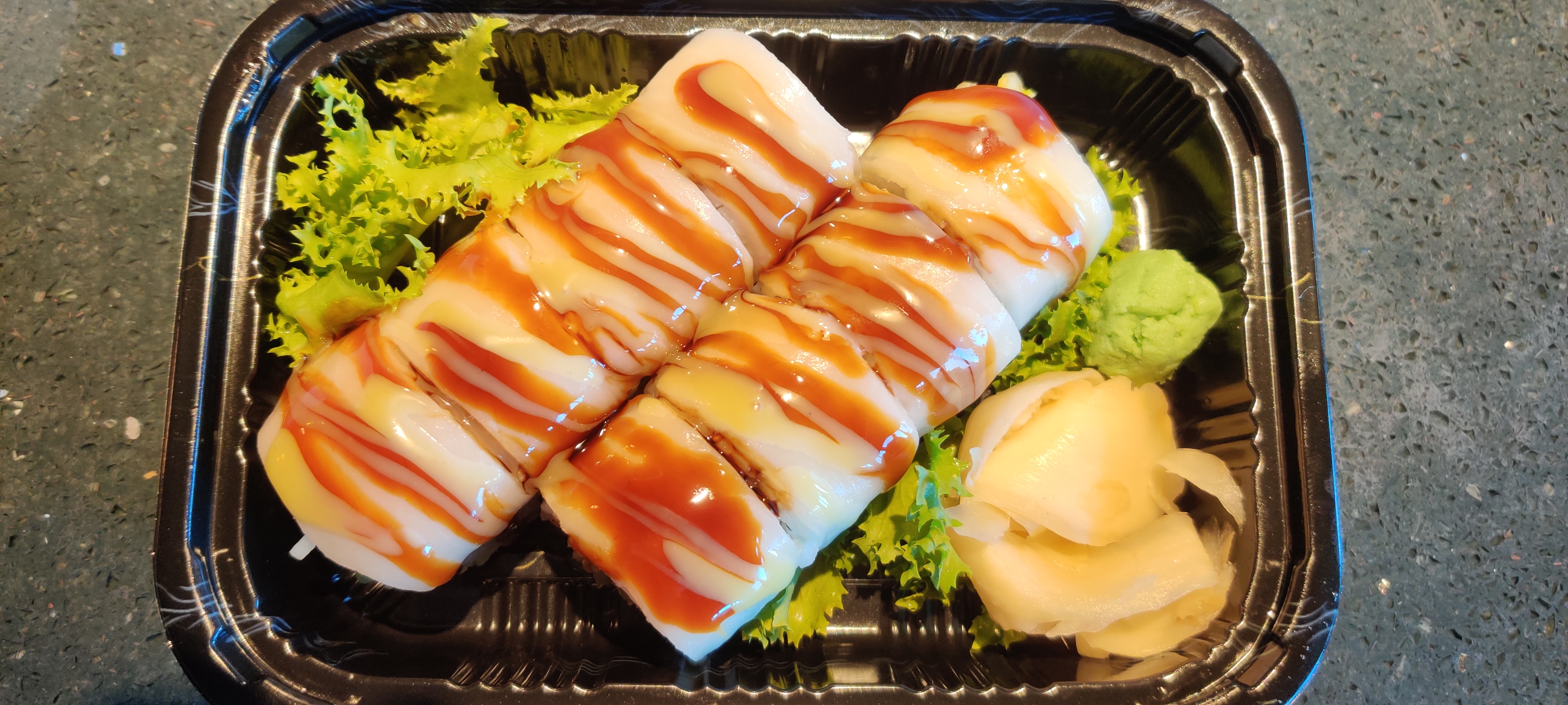 Order S12. White Dragon Roll food online from Hagane Hibachi & Sushi store, Howard Beach on bringmethat.com