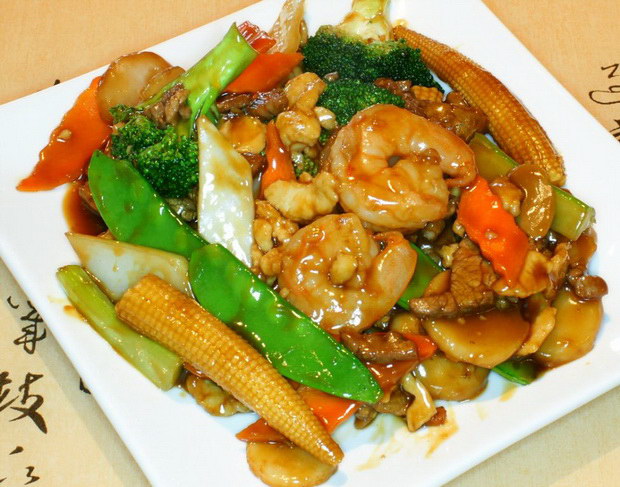 Order L6. Triple Delight Lunch Special food online from Authentic Chinese store, San Antonio on bringmethat.com