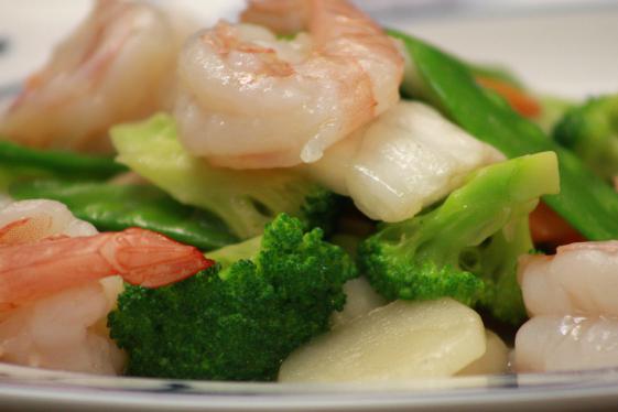 Order D3. Steamed Jumbo Shrimp with Mixed Vegetables Diet food online from China Garden store, Hackettstown on bringmethat.com