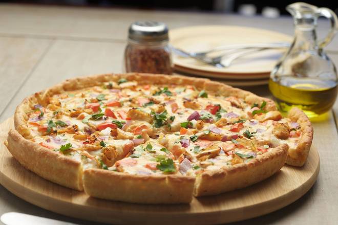 Order  Halal Butter Chicken Pizzatwist  food online from Chicago Pizza With A Twist store, Plainsfield on bringmethat.com