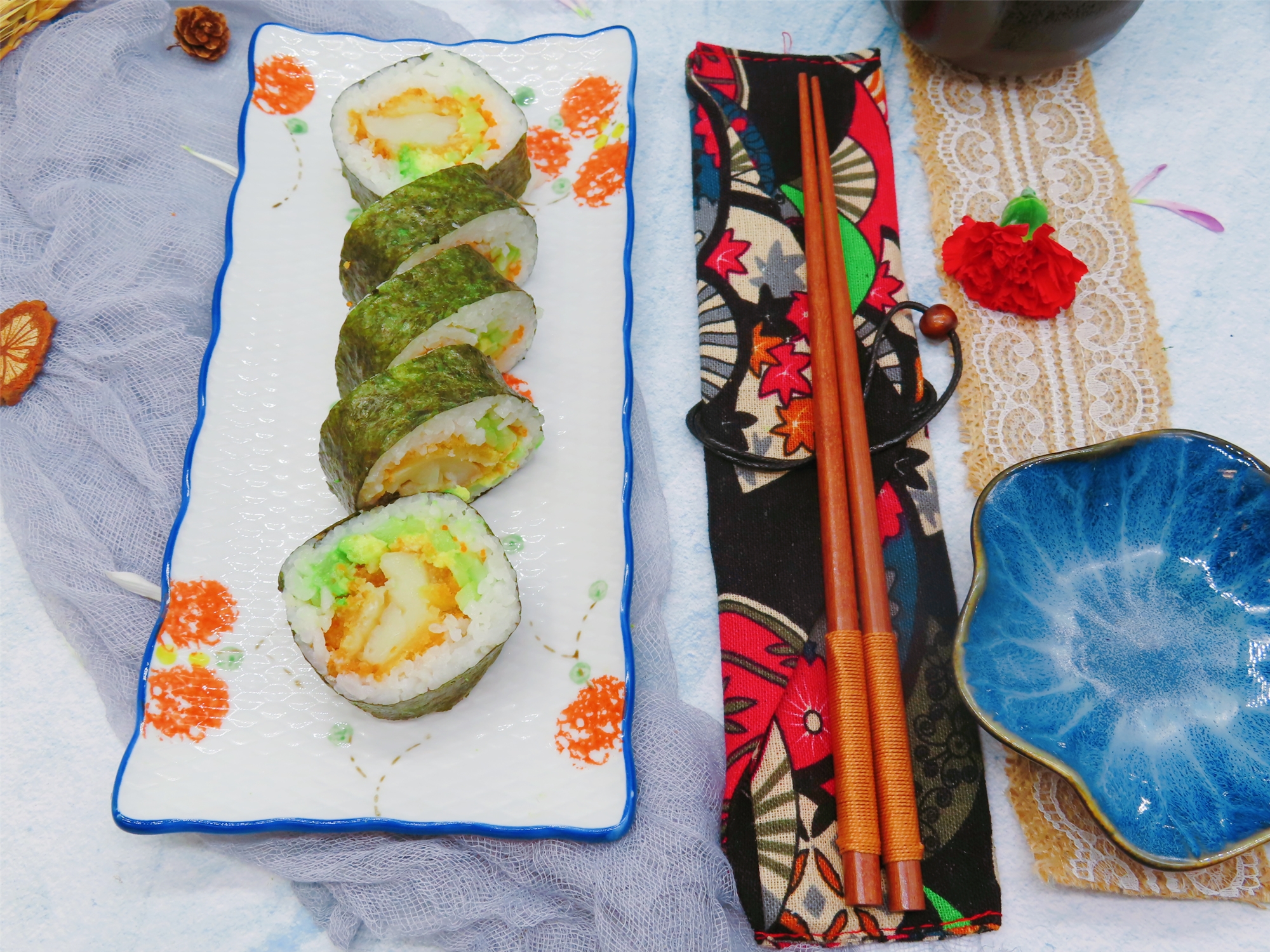 Order R20. Scallop Tempura Roll food online from Peking Express store, South Ozone Park on bringmethat.com