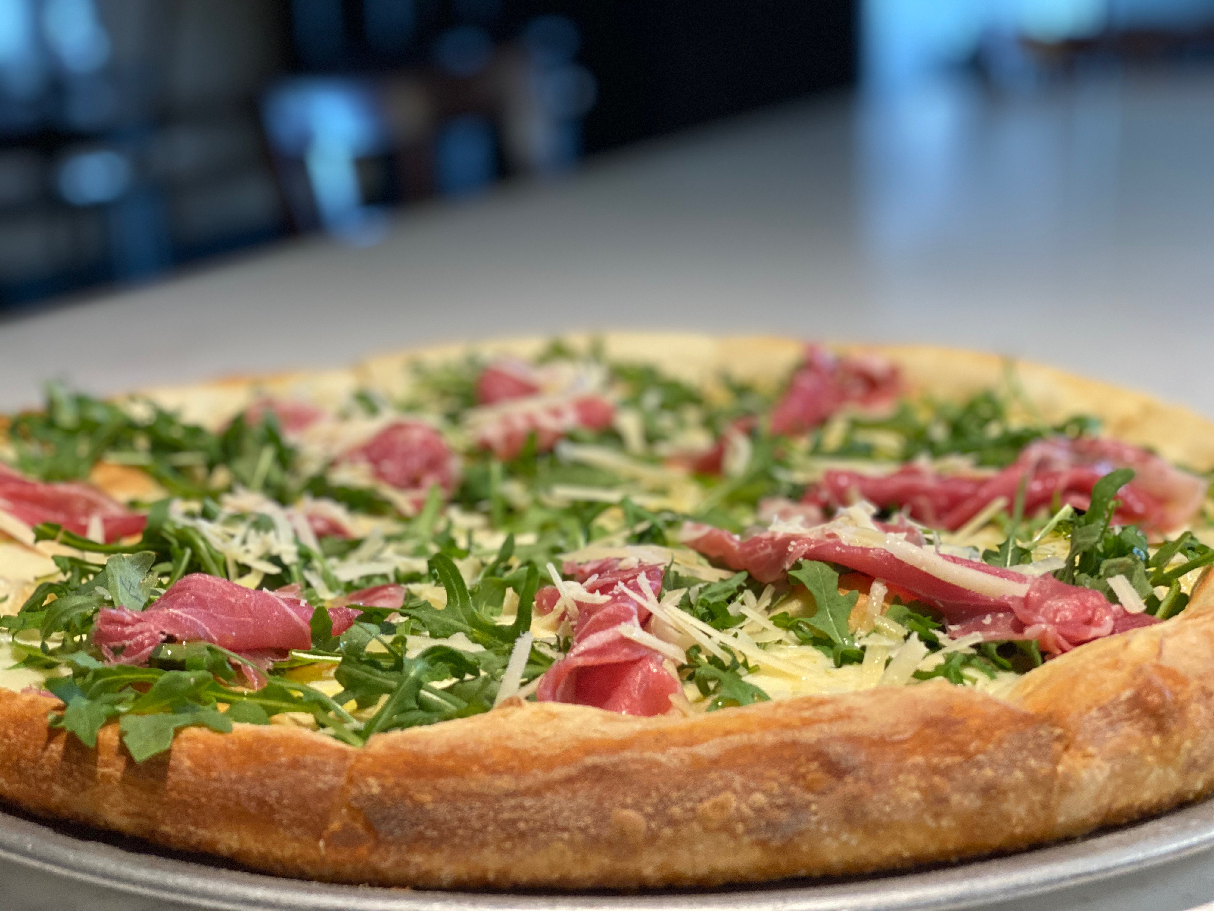 Order 16" Large Prosciutto and Arugula  food online from Vito's famous pizza & italian store, Sunnyvale on bringmethat.com