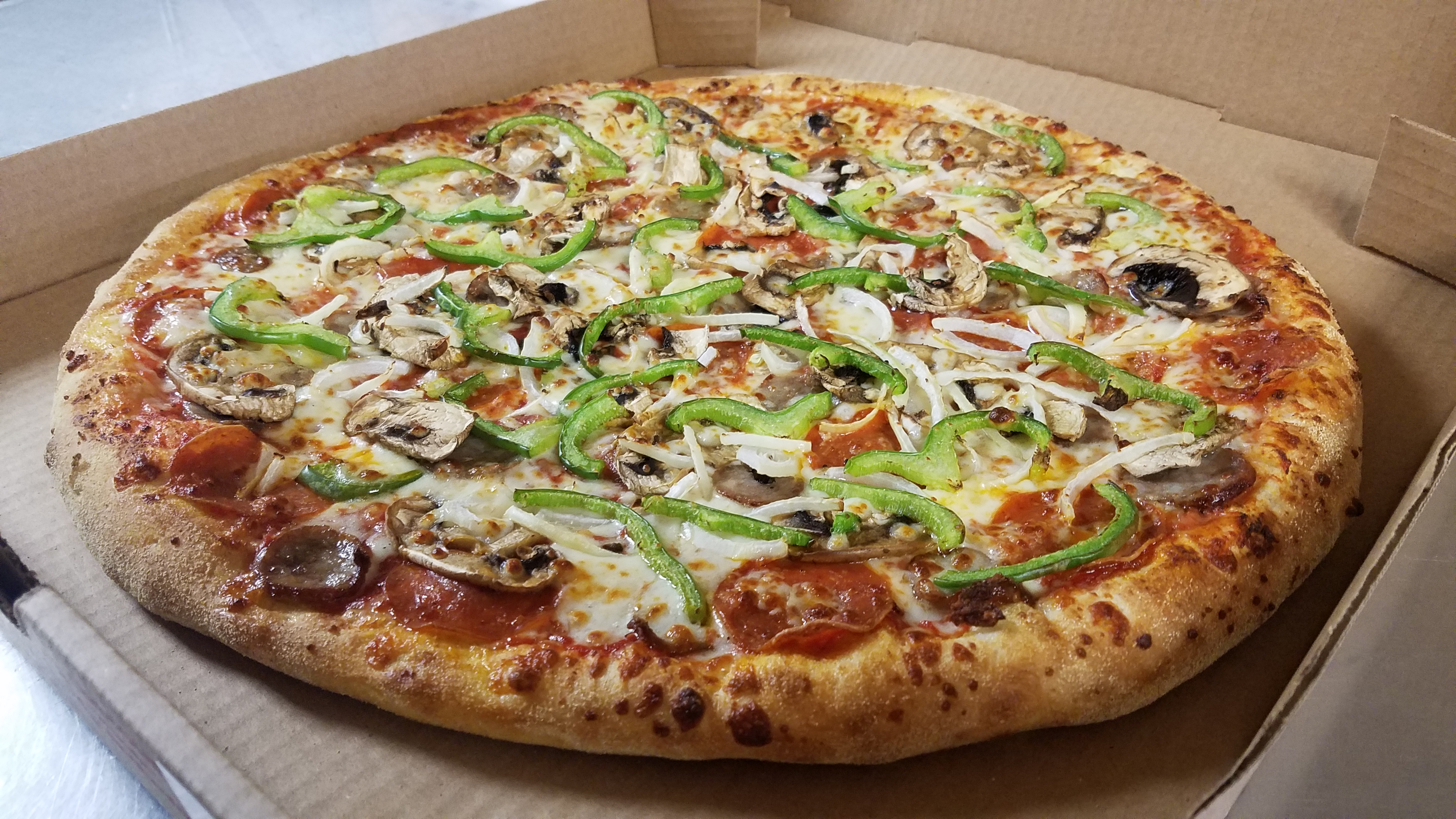 Order House Special Pizza food online from Gregory House Of Pizza store, Belmont on bringmethat.com