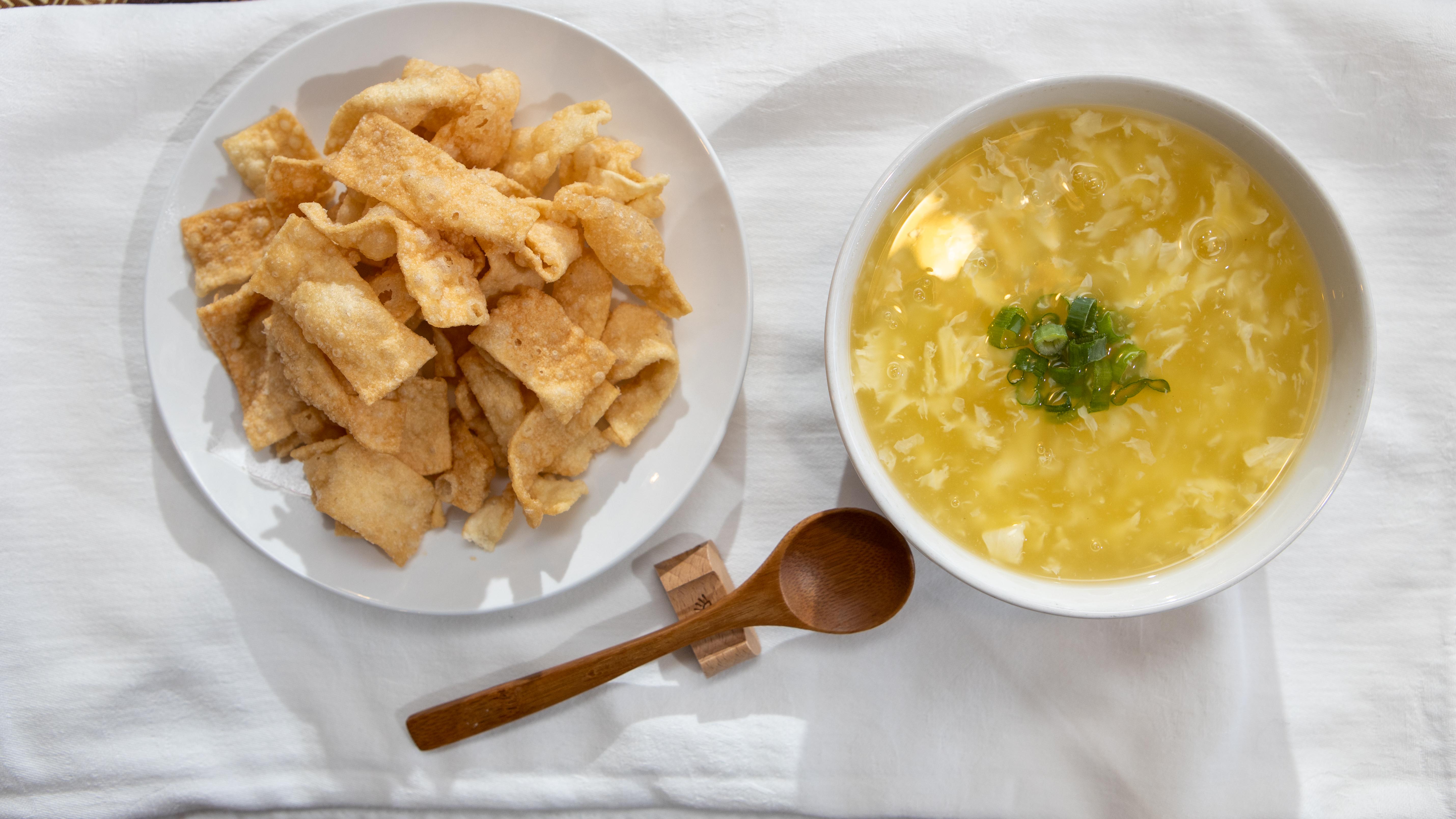 Order SP3. Egg Drop Soup food online from Egg Rolls Chinese Cafe store, Houston on bringmethat.com