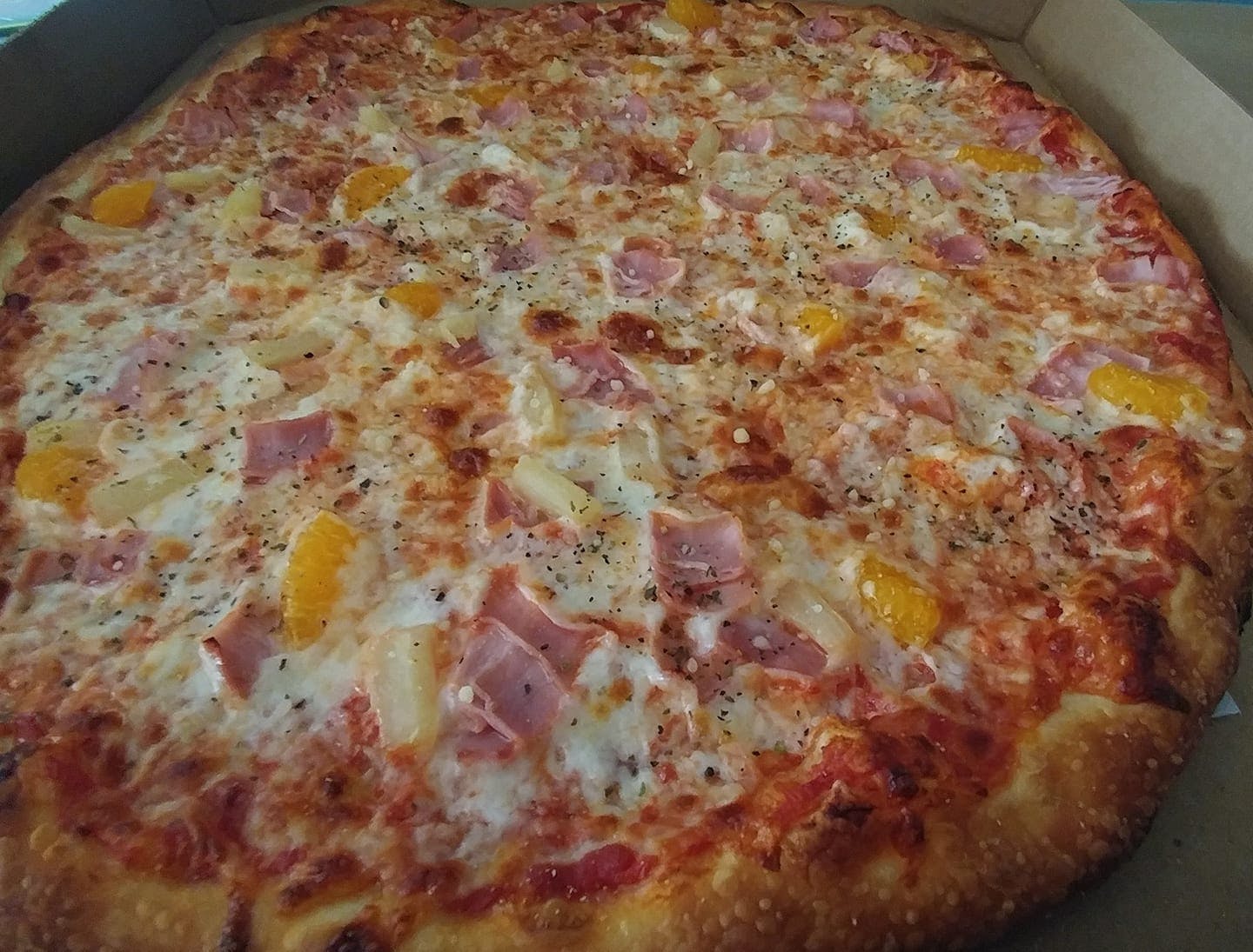 Order Hawaiian Pizza - Personal 10'' food online from Georgie Porgie Pudding & Pies store, Allentown on bringmethat.com