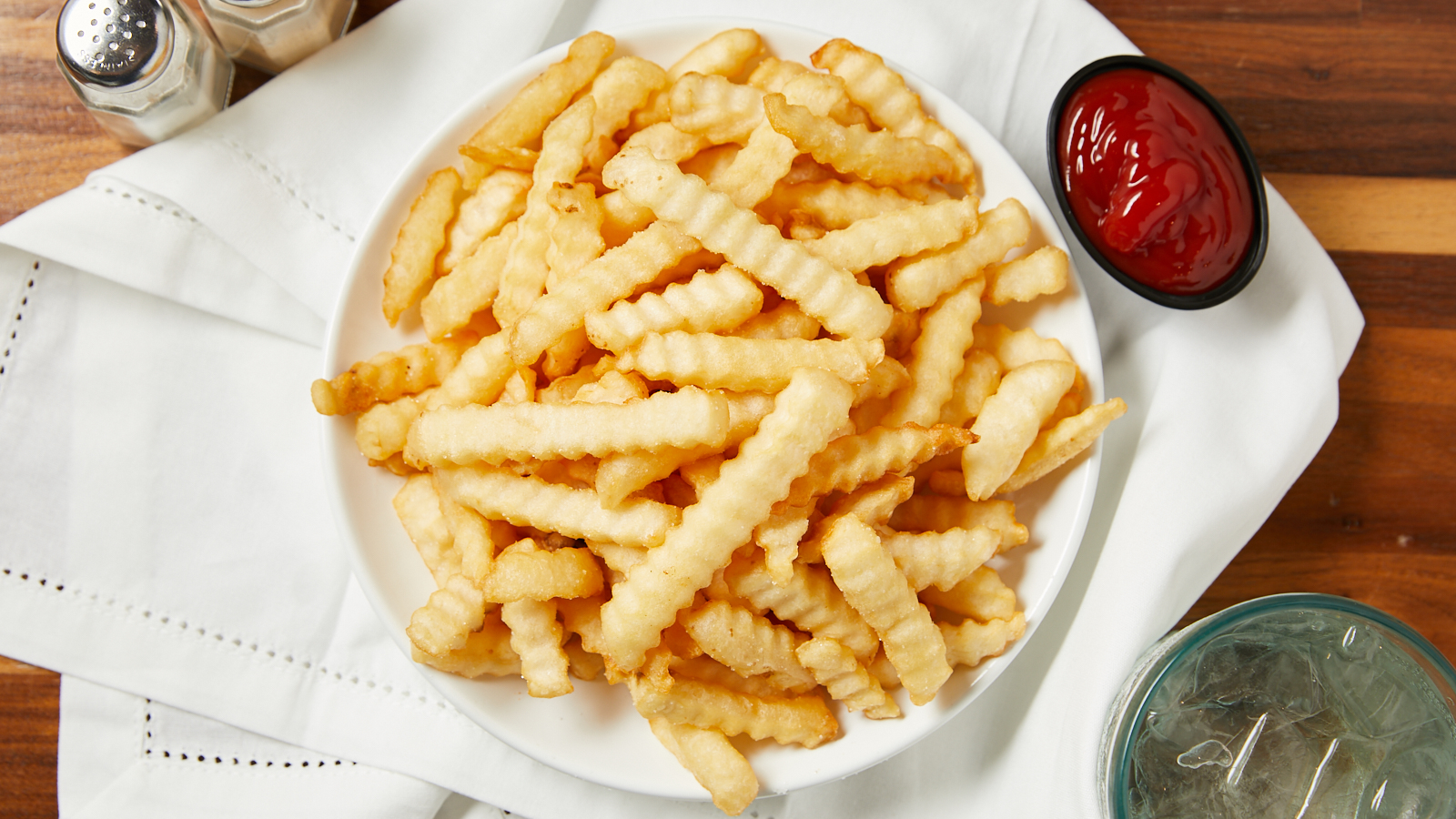 Order French Fries food online from Nonna's Pizza store, Crestwood on bringmethat.com