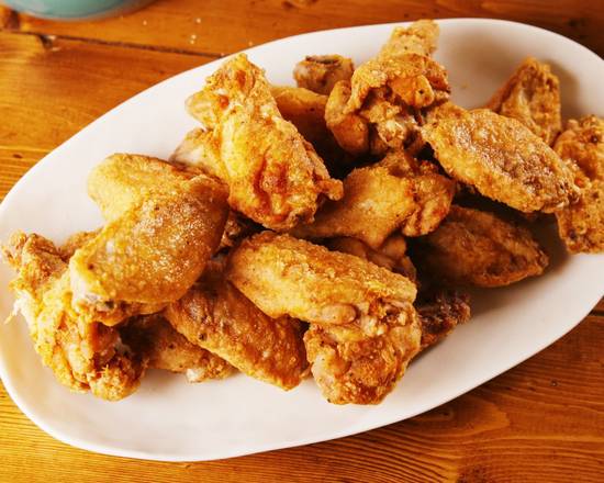 Order 9 Pieces Party Wing Dinner food online from Jr Fish And Chicken store, Memphis on bringmethat.com
