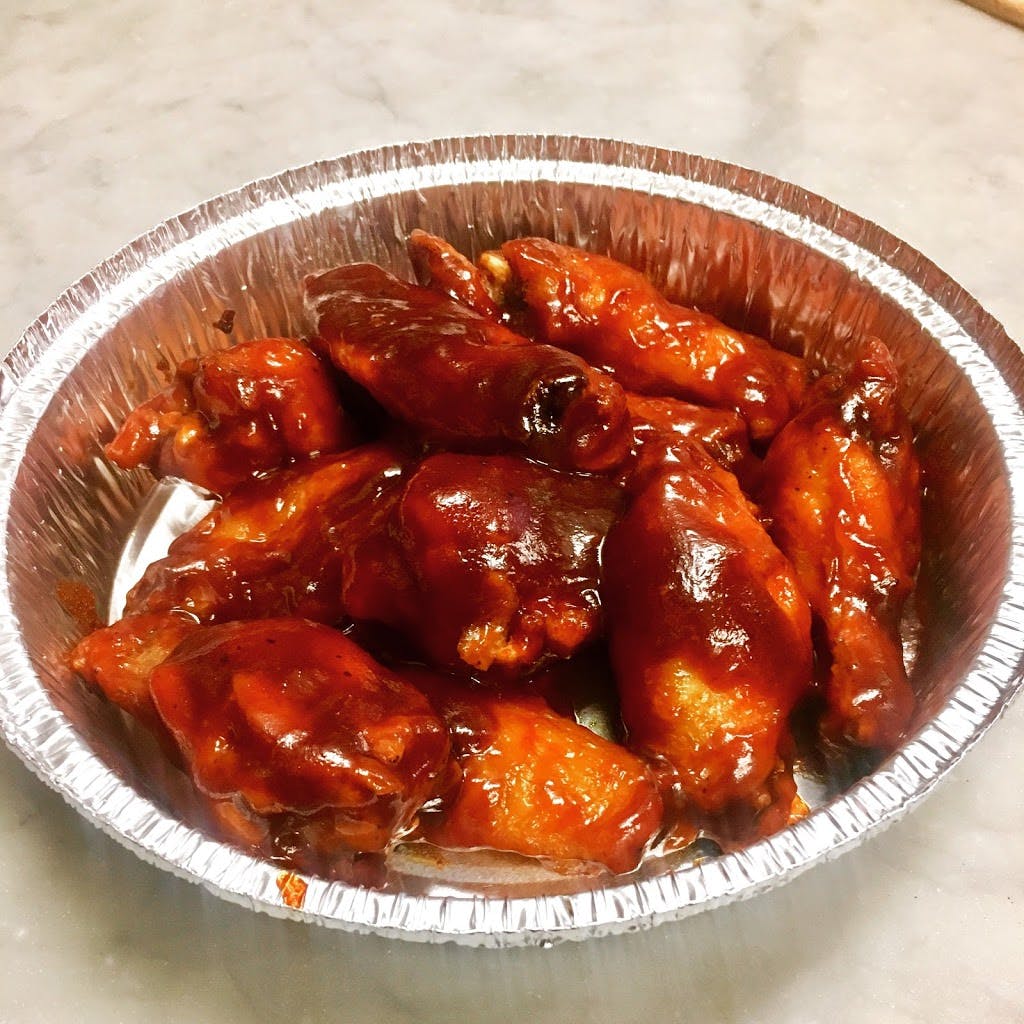 Order BBQ Wings - 6 Pieces food online from Best Italian Pizza store, Bronx on bringmethat.com