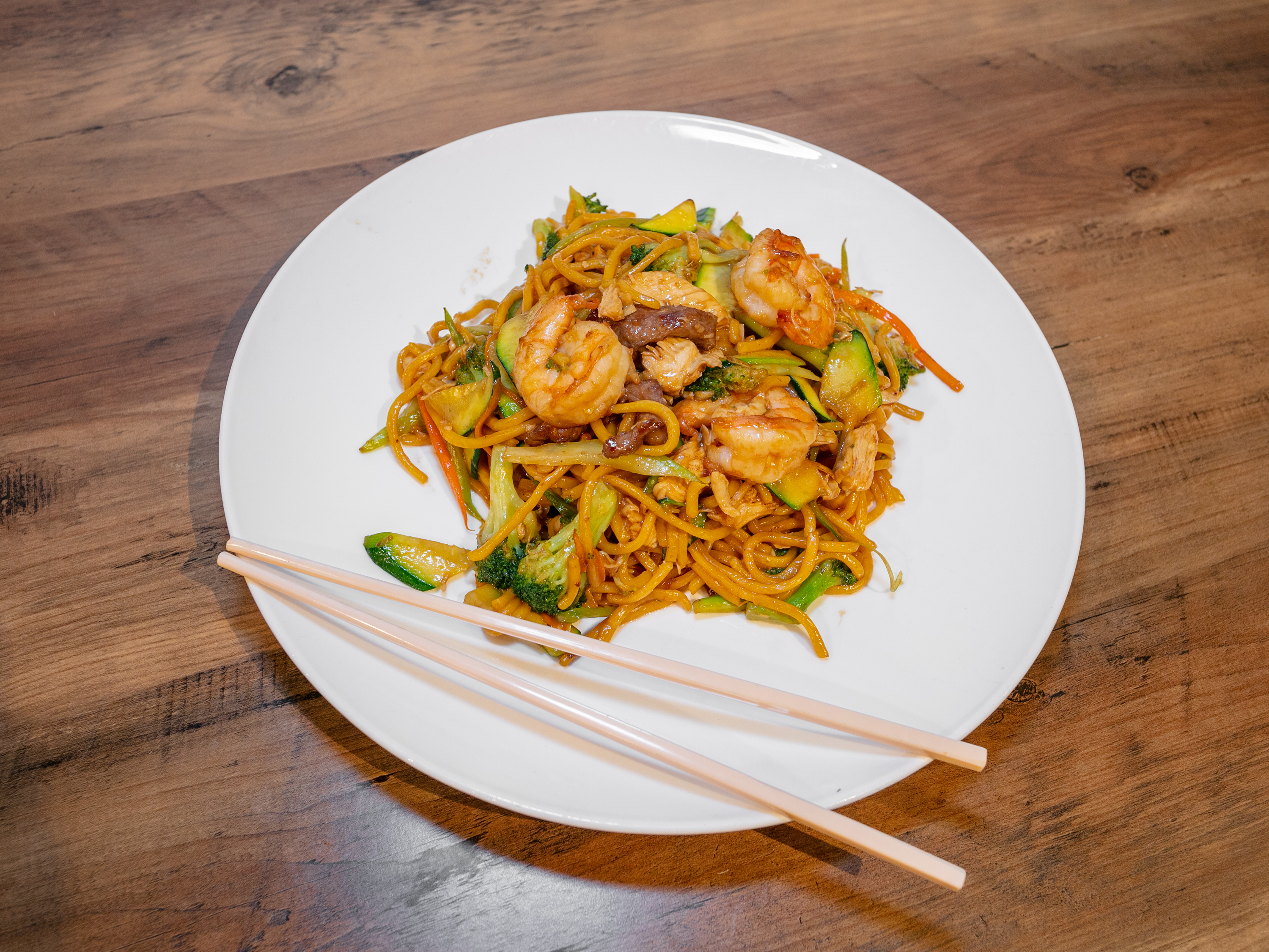 Order House Lo Mein food online from Atami Grill & Sushi store, Canton on bringmethat.com