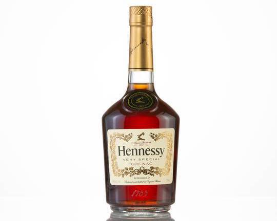 Order Hennessy VS, 1.75L cognac (40.0% ABV) food online from Bushwick store, Brooklyn on bringmethat.com