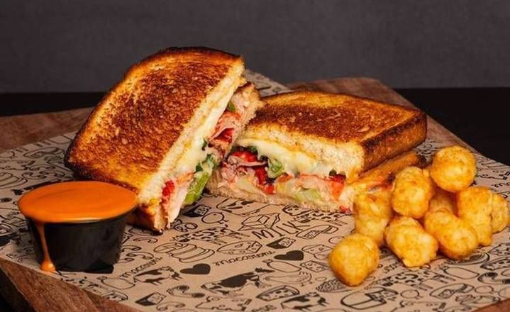 Order Lobster Grilled Cheese - Delivery food online from I Heart Mac and Cheese store, Saginaw on bringmethat.com