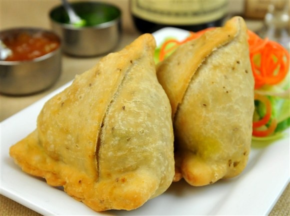 Order Samosa (2 Pieces) food online from Swad Indian and Nepalese Cousine store, Fort Worth on bringmethat.com