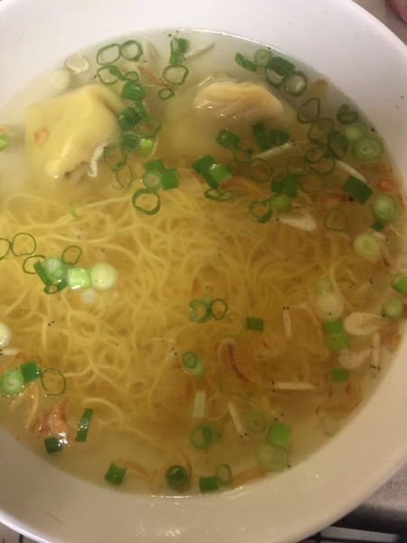Order 15. Wonton Soup food online from Fairview Chinese Restaurant store, Fairview on bringmethat.com