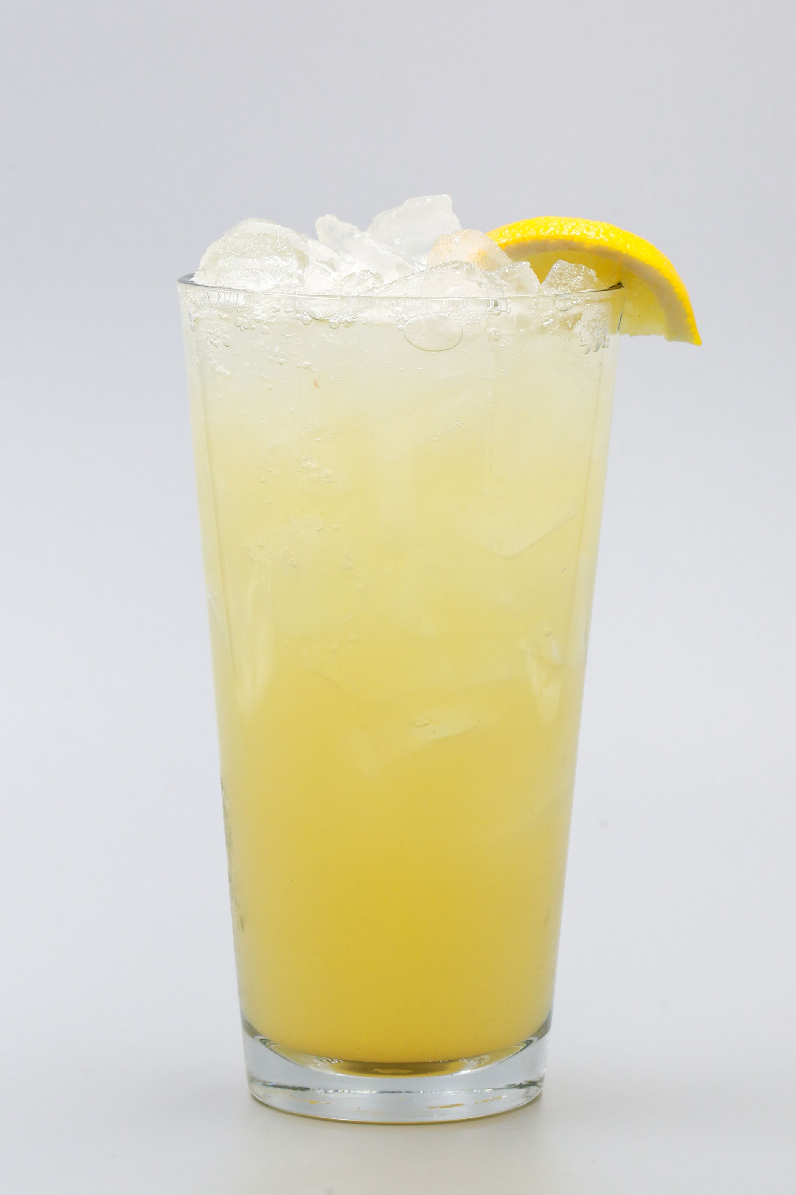 Order Ginger Lemonade food online from Hash House a Go Go store, Las Vegas on bringmethat.com