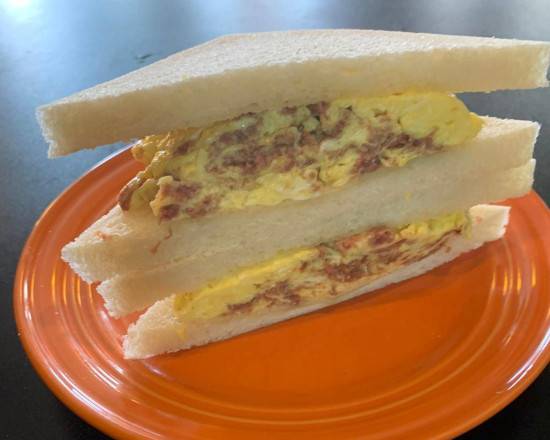Order Corn Beef and Egg Sandwich food online from Kissena Cafe Inc. store, New York on bringmethat.com