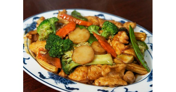 Order Chicken with Mixed Vegetables food online from Dragon Phoenix Chinese Restaurant store, Meriden on bringmethat.com