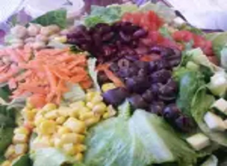 Order Farmers Market Salad - Medium food online from Fat Tomato Pizza store, Harbor City on bringmethat.com
