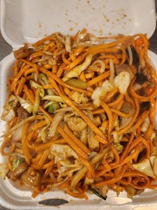 Order 995. Combination Lo Mein Noodle or Rice Noodle food online from Pearl Chinese Restaurant store, Mesquite on bringmethat.com