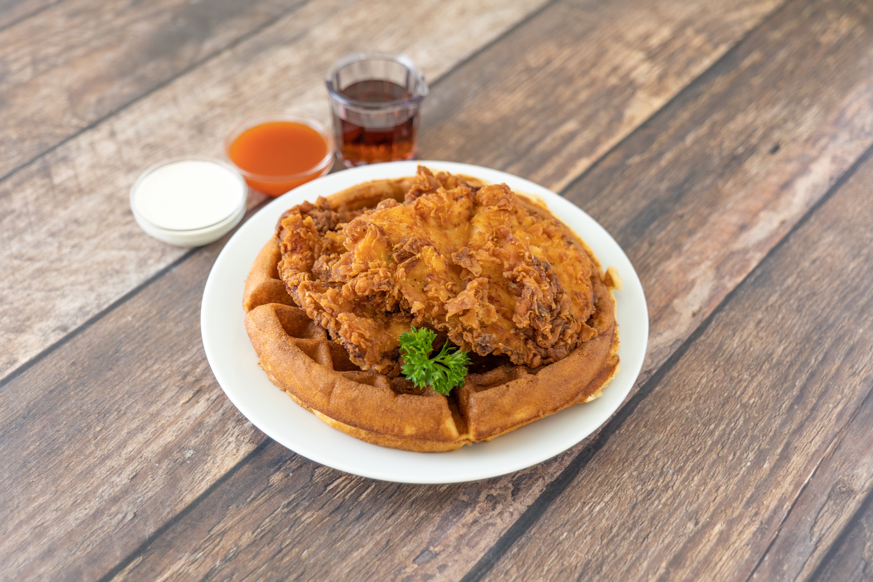 Order Dwight's Special Chicken and Waffle food online from Bru's Wiffle and More store, Marina Del Ray on bringmethat.com