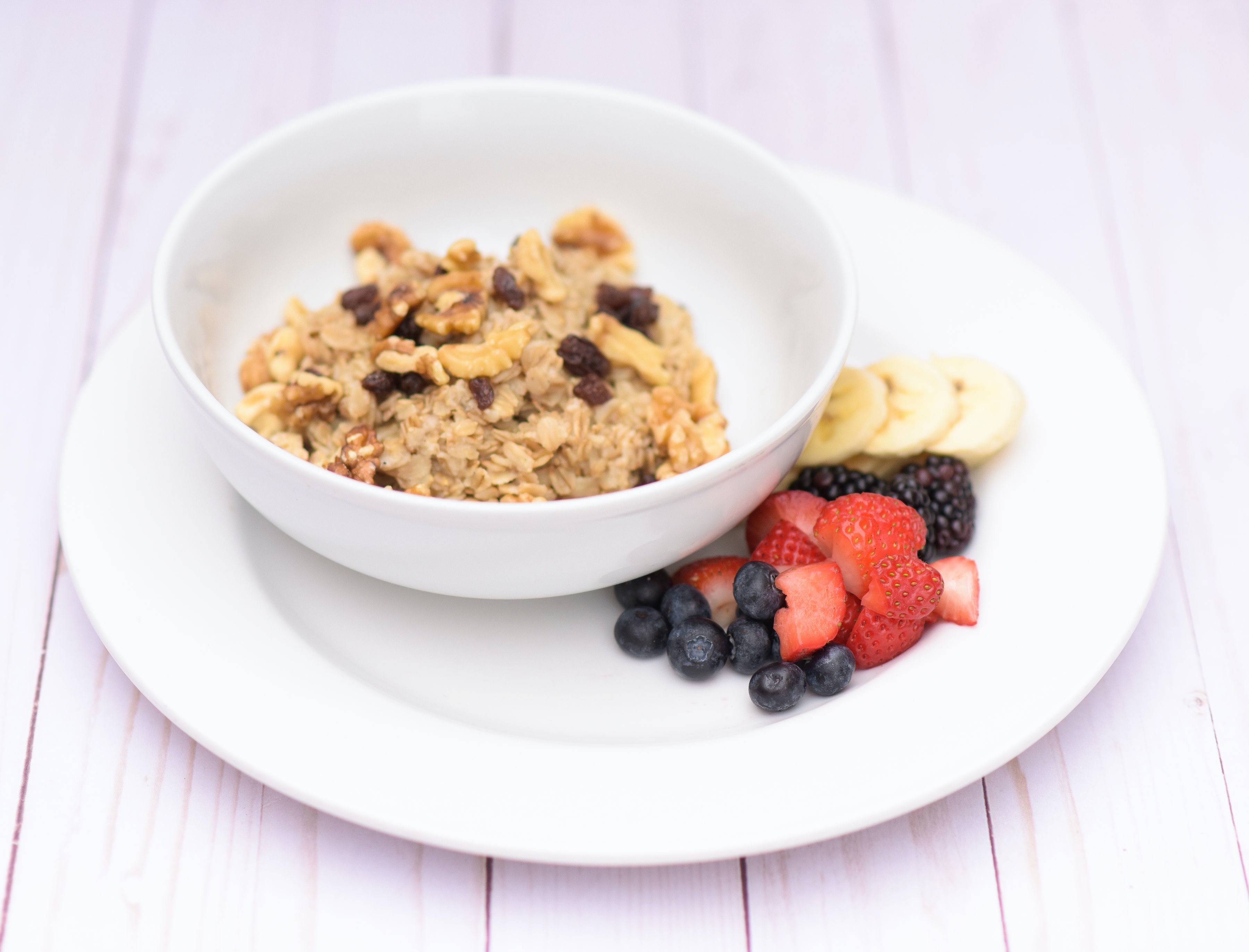 Order Organic Oatmeal food online from Cafe Vida store, Pacific Palisades on bringmethat.com